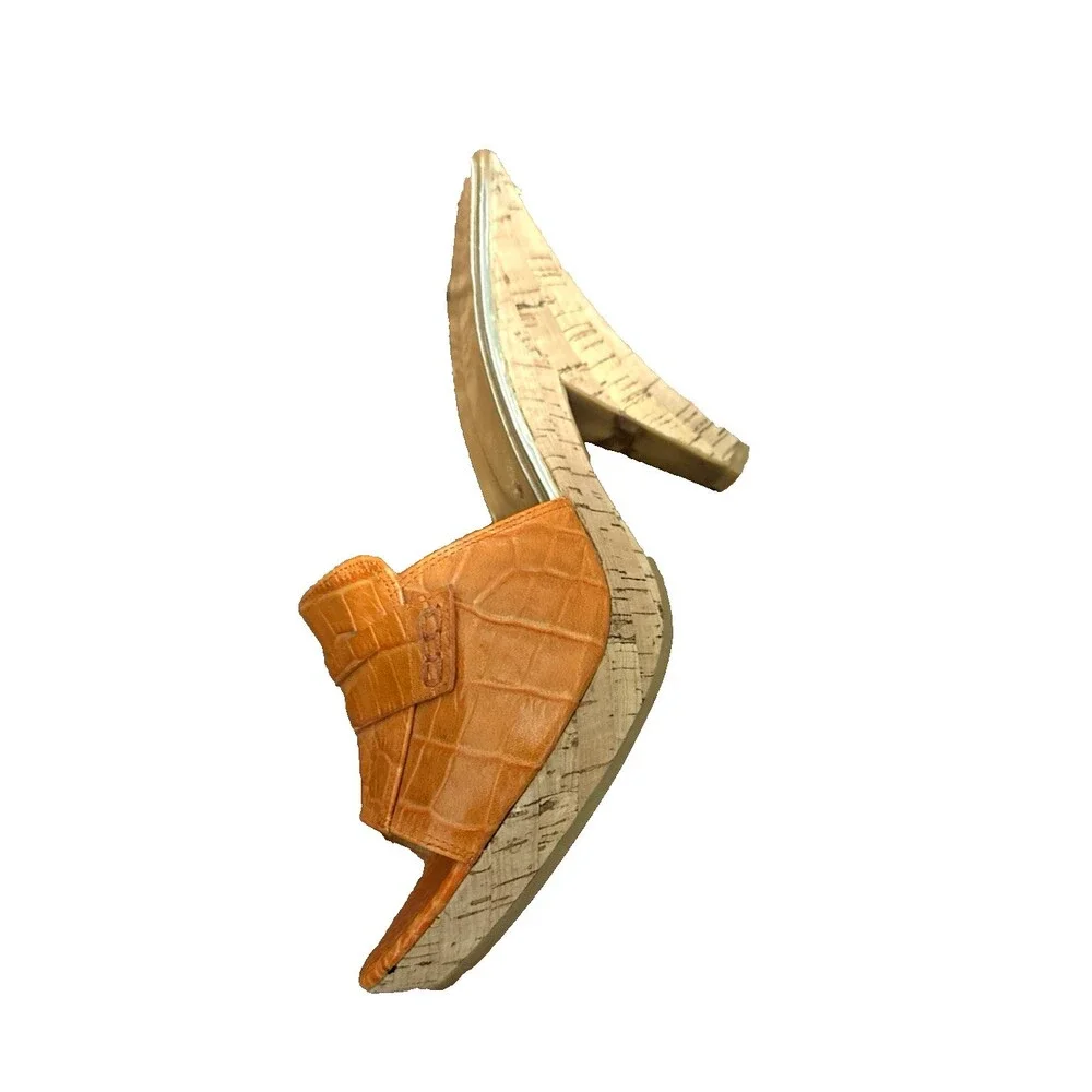 Michael Kors Orange Pumps 9.5 Women MK Logo Christmas Dinner Out